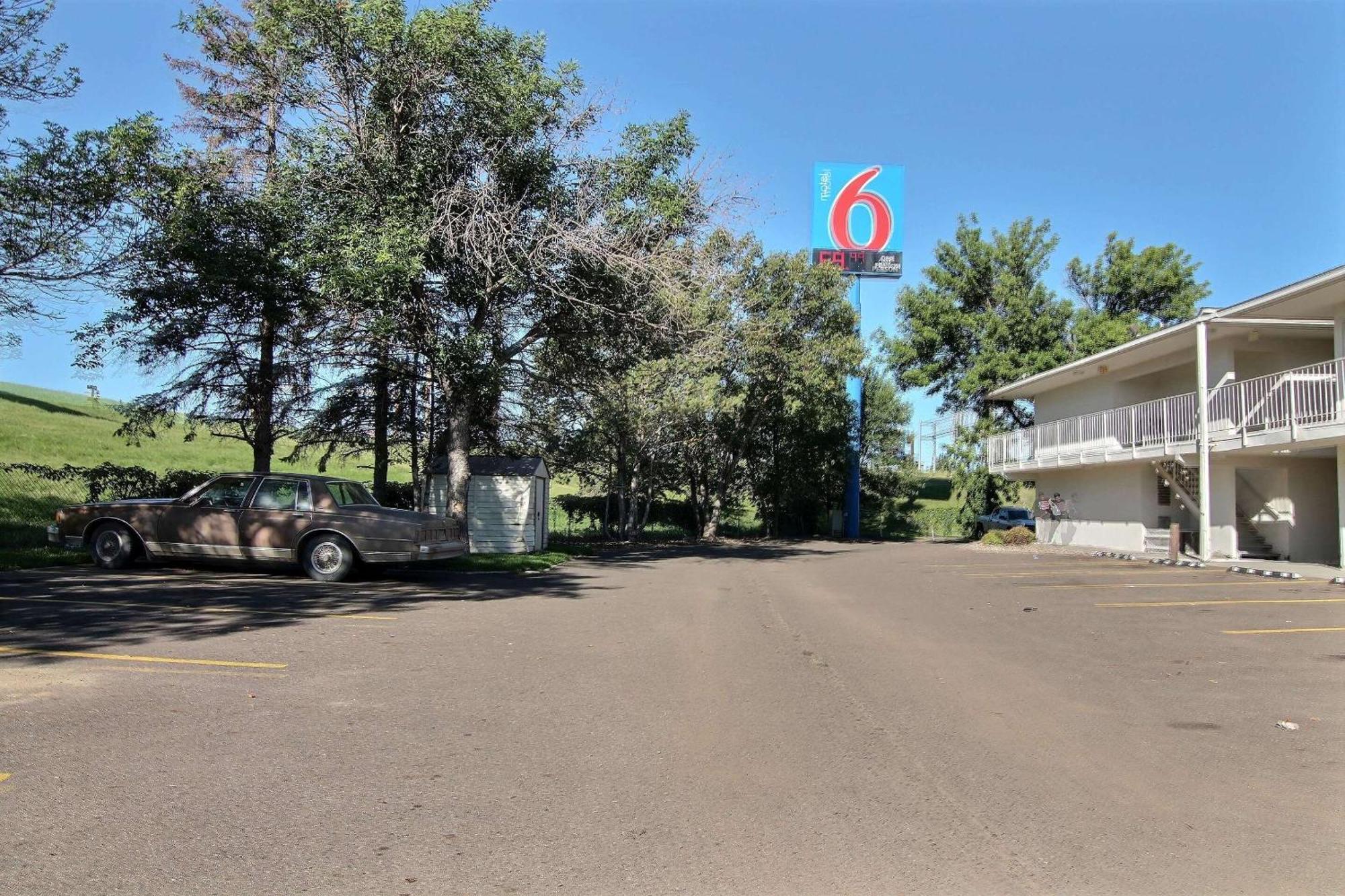 Motel 6-Bismarck, Nd Exteriör bild