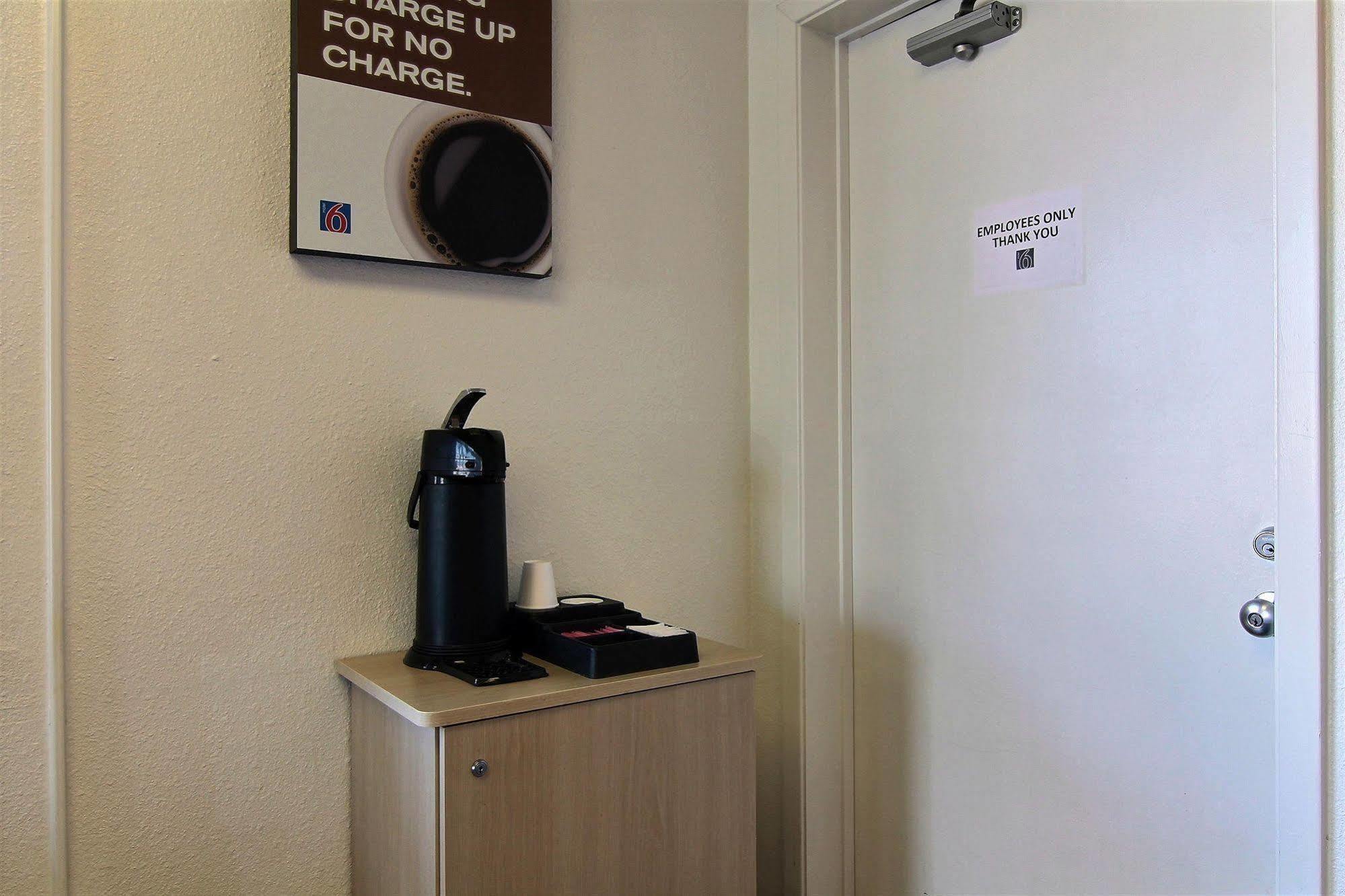 Motel 6-Bismarck, Nd Exteriör bild