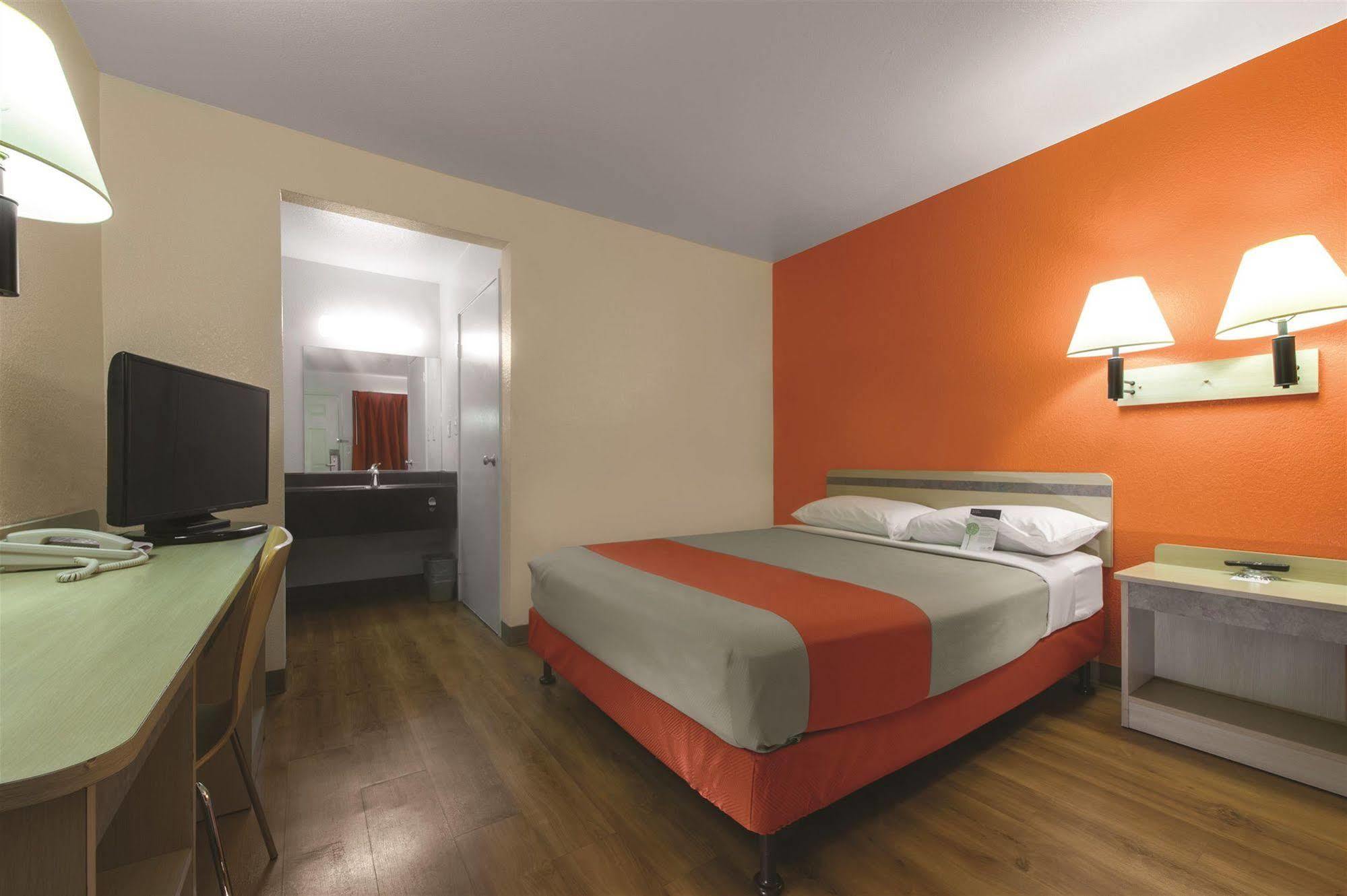 Motel 6-Bismarck, Nd Exteriör bild